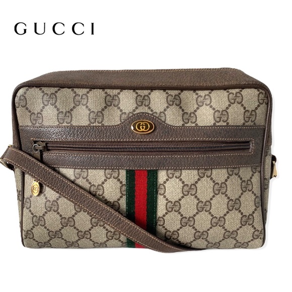 gucci gg supreme camera bag